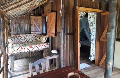 Nosy Komba Cabin | Cascade Coralie chez Dany