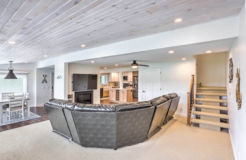 Campbellsport House | Elegant Cascade Lakefront Home with Boat Dock & Fire Pit