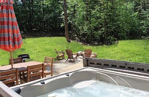 Wilmington House | Guest Rated 10/10: Cascade Mountain Chalet with Ocean View