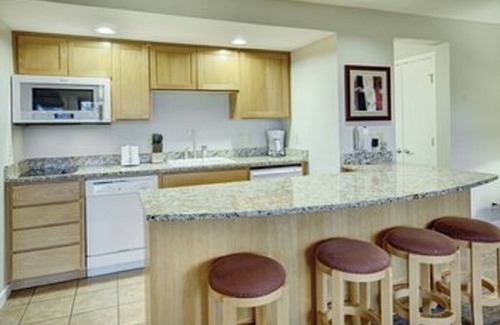 Bend Resort | Explore the Breathtaking Cascade Mountains & Relaxing Amenities