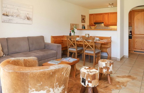 Randogne Apartment | Discover Cascade d'Eden: Top-Rated Lake View Retreat
