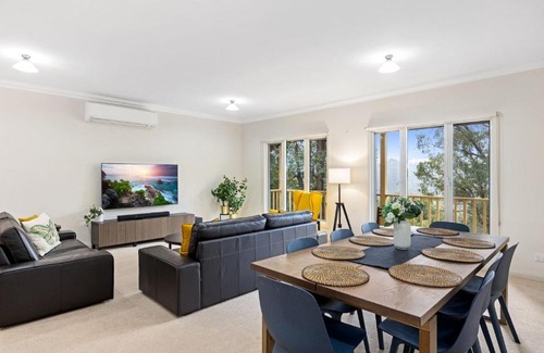 Marysville House | Family-Friendly Stay at Cascades On Allison - 9.5/10 Rated