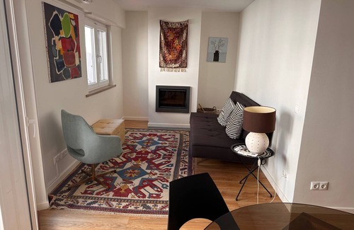 Cascais Apartment | Trendy Oceanfront Escape in Cascais Historical Centre