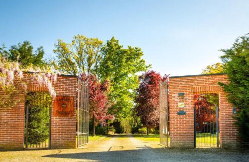 Asti Apartment | Beautiful Cascina Ambrosia Residenza d'Epoca with Ocean View