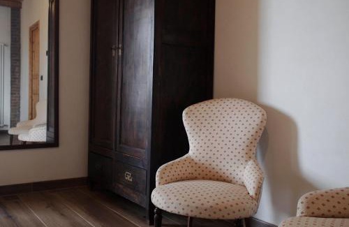 Alpignano Bed & Breakfast | Discover Cascina Bucolica: Family-Friendly Stay with Breakfast