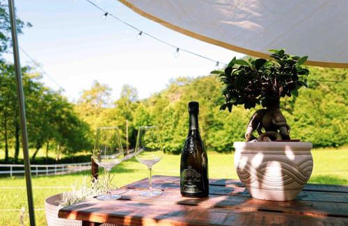 Sabbio Chiese Apartment | Pet-Friendly Retreat at Cascina Canale - Rated 9.4/10