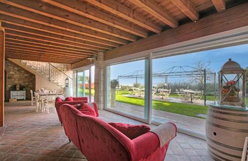 Padenghe sul Garda House | Relaxing Agriturismo Cascina Crocelle with Oceanfront Amenities