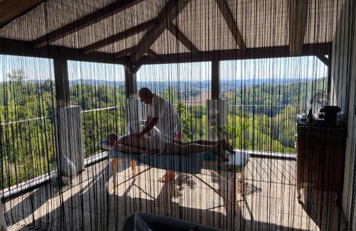 Montaldo Scarampi Bed & Breakfast | Indulge in Cascina GianTino G A Y - ONLY Suite with Ocean View