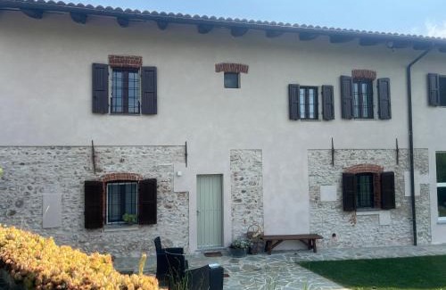Farigliano Apartment | Discover Cascina Mabette: Pet & Child Friendly Getaway