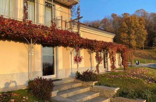 Muzzano House | Eco-Friendly Retreat at Cascina Serra: Pet & Child Friendly