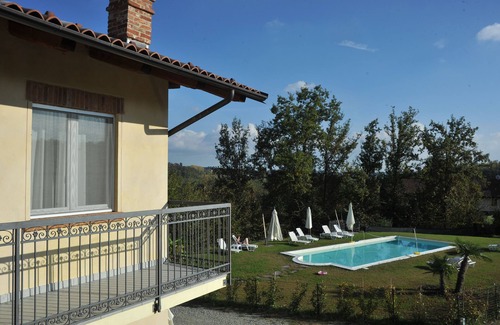 Montafia House | Relaxing Retreat at Cascina Vignole with Ocean View & Pool