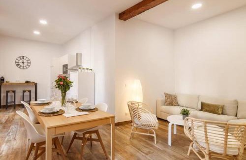 Bilbao Old Town Apartment | Prime Location Hotel near Plaza Nueva & Unamuno - 4 Stars