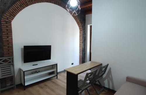 Nicolosi House | Family-Friendly Case Gemmellaro with Ocean View Awaits