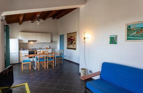 Santa Croce Camerina Apartment | Top-Rated Case Malavilla: Oceanfront Retreat Awaits