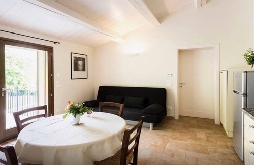 Castel di Mezzo Apartment | Experience Nature at Case San Bartolo-Gelsomino with Pool