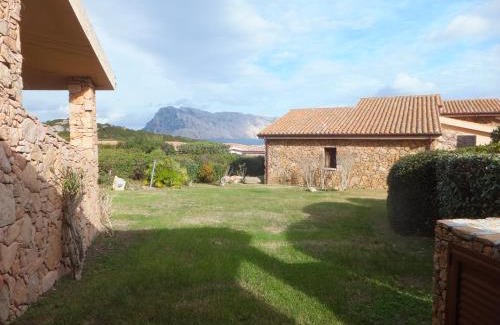 Capo Coda Cavallo House | Pet-Friendly Getaway at Case Vacanza Cala Paradiso