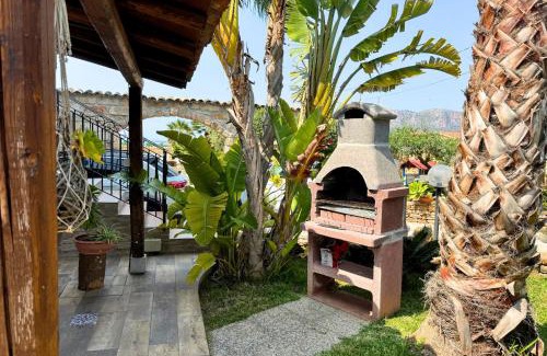 Partinico House | Experience Oceanfront Bliss at Case Vacanza Zeus