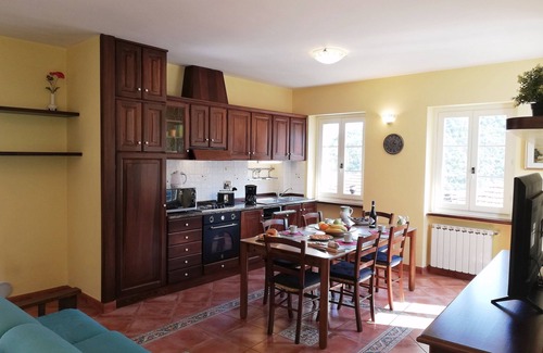 Villa Faraldi Apartment | Beautiful La Ginestra at Case Vacanze Borgo Faraldi