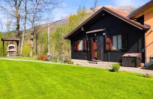 Ventasso House | Discover Case Vacanze Giarola: A 4-Star Retreat