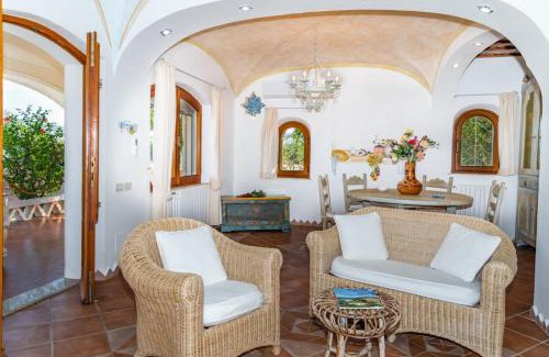 La Conia House | Beachfront Bliss at Case Vacanze La Conia - 4-Star Retreat