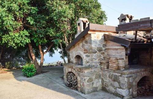 Rocca Imperiale House | Pet-Friendly Getaway at Case Vacanze La Venere, Rated 9.2/10