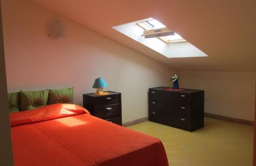 Santa Tecla House | Eco-Friendly Case Vacanze Residence Trinacria with Ocean View