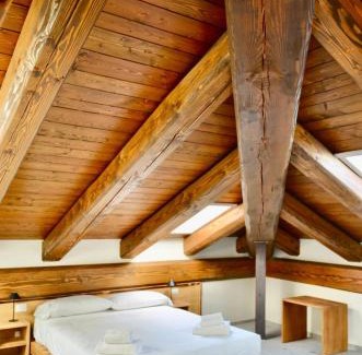 Bardonecchia Apartment | Case Verdi: Family & Pet-Friendly 4-Star Retreat