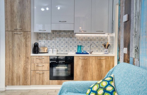 Cernusco sul Naviglio Apartment | Refreshing AZZURRA House: Two-Room Apartment with Garden