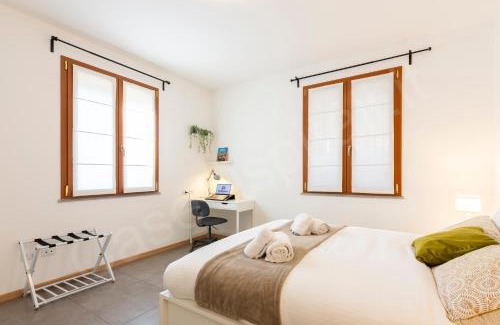 Cernusco sul Naviglio Apartment | Historic CASA KLIMT - Elegant 2-Bedroom for 4 Guests