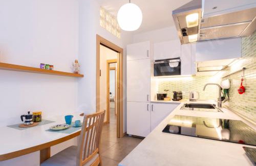 Cernusco sul Naviglio Apartment | Historic CASA KLIMT - Elegant 2-Bedroom for 4 Guests