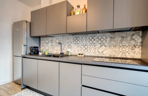 Piotello Apartment | Modern Casa Francesca: Pet-Friendly Retreat with Spa Access