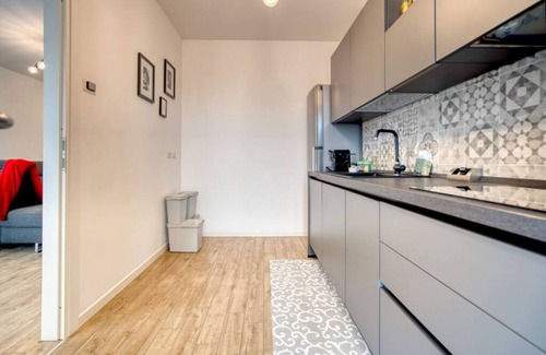 Piotello Apartment | Modern Casa Francesca: Pet-Friendly Retreat with Spa Access