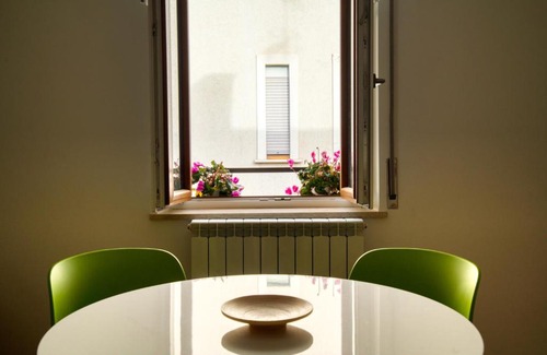 Cernusco sul Naviglio Apartment | Elegant CASA DIVA Monolocale in Historic City Center