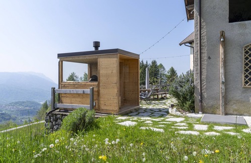 San Martino D'Alpago Ski Chalet | Elegant Casera Moda Chalet with Spa and Sauna Awaits