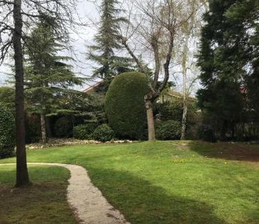 Murgia House | Experience Caserio Arrigorri: Ideal for Families and Pets