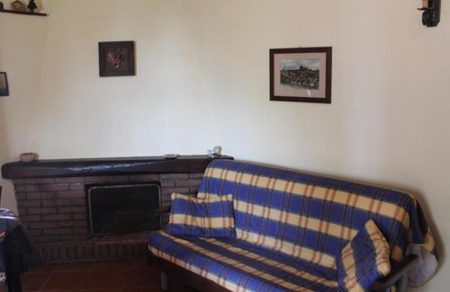 Cetraro House | Pet-Friendly Retreat: Casetta ai Malvitani with Breakfast
