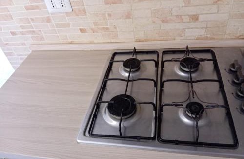 Zona LI La Storta Apartment | Budget-Friendly Stay at Casetta Cassia Roma with Kitchen