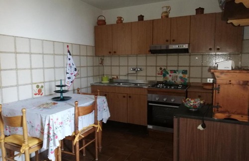 Corsanico House | Oceanfront Retreat at Casetta del Sole - Rated 8/10 by Guests