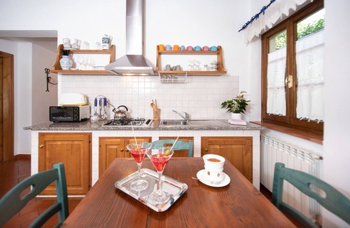 Nozanno Apartment | Glicine Apartment with Pool: Ideal Family Getaway