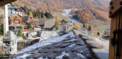 Artaz Vieu Apartment | Pet-Friendly Retreat at Casetta di Montagna Viuex