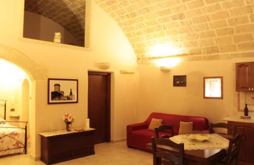 Oria Historic Centre House | Family-Friendly Retreat at Casetta Donnolo - Rated 9.2/10