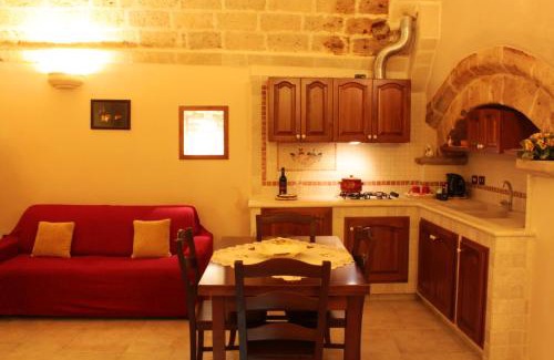 Oria Historic Centre House | Family-Friendly Retreat at Casetta Donnolo - Rated 9.2/10