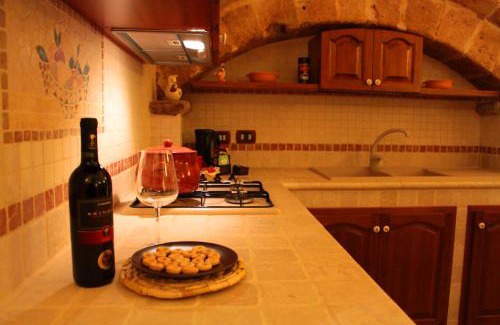 Oria Historic Centre House | Family-Friendly Retreat at Casetta Donnolo - Rated 9.2/10