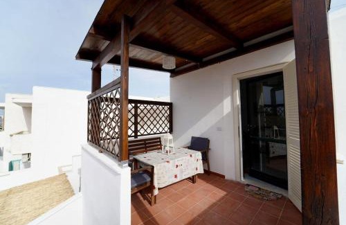 Campomarino di Maruggio Apartment | Casetta Le Dune: Relaxing Oceanfront Retreat Near the Beach