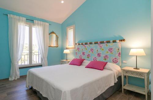 Riparbella House | Inviting Escape at Casetta Maya with Refreshing Pool