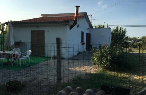 Casalbordino House | Pet-Friendly Casetta Picci with Oceanfront Views