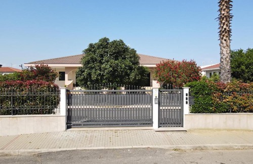 Lido Apartment | Guest Rated: Casetta Primo Sole Apartments - Family-Friendly Stay