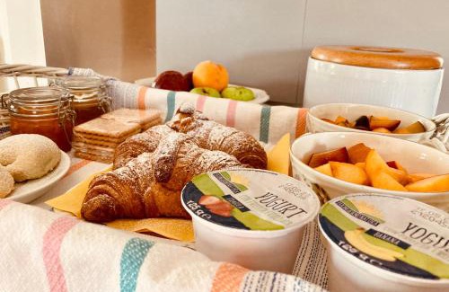 Rocca San Giovanni House | Cozy Casetta Rocca: Pet-Friendly with Ocean Views