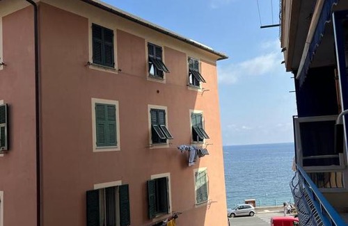 Quinto al Mare Apartment | Seaside Retreat: Pet-Friendly Getaway with 9.4 Rating