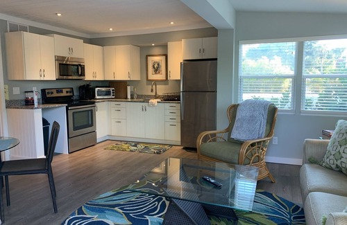 Nokomis House | Unwind at Casey Key Beach Getaway with Oceanfront Bliss